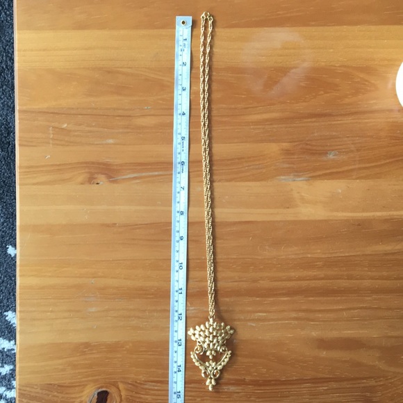 Long Decorative Necklace  - Costume gold - Picture 3 of 8